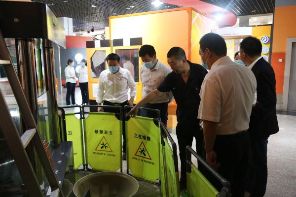 郑州科技馆开展节前安全检查和消防培训疏散应急演练