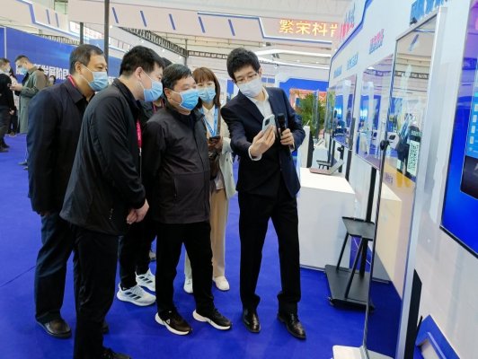 张泽宏带队参加第十届中国(芜湖)科普产品博览交易会
